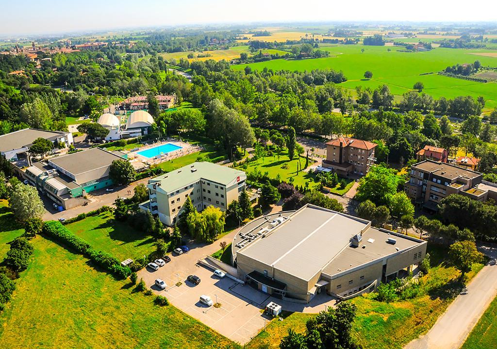 Hotel Castello Artemide Congressi Castel San Pietro Terme Exterior foto