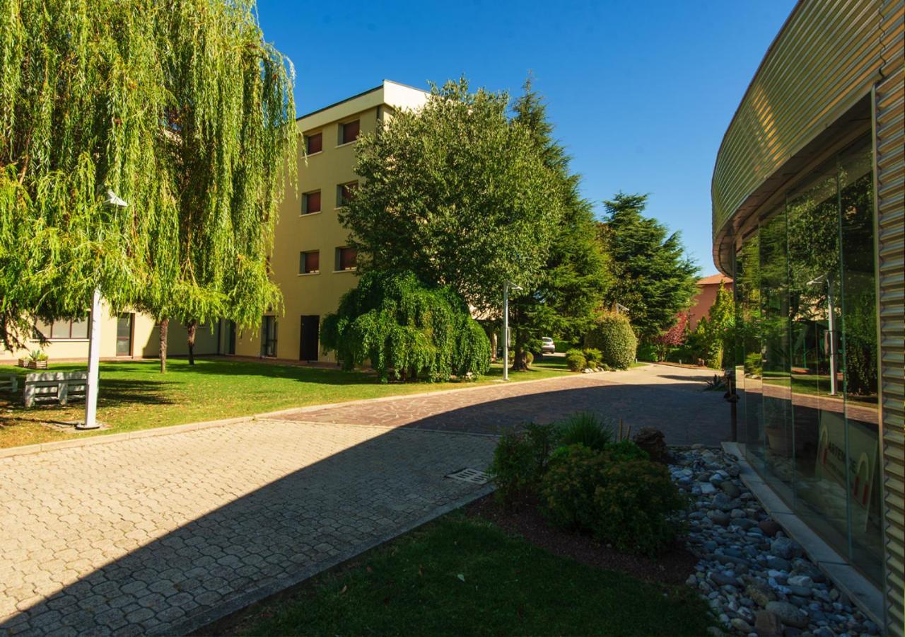 Hotel Castello Artemide Congressi Castel San Pietro Terme Exterior foto